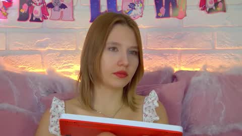 Snapshot of lililinn chatting on October 27, 4:52 am LiliLinn online show from October 27, 4:52 am