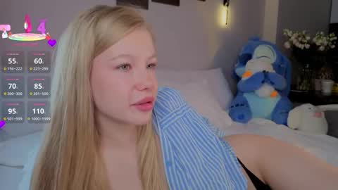 lililok101 online show from February 18, 6:12 am