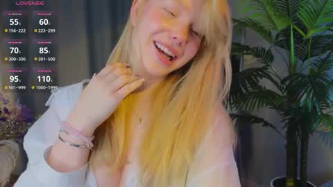 lililok101 online show from October 3, 2:16 am