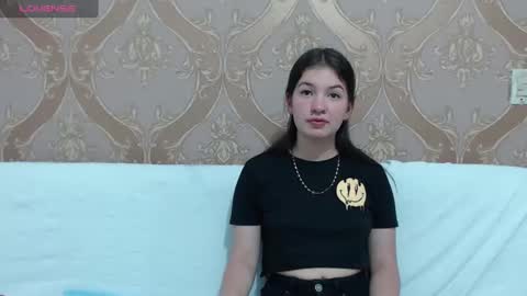 lilimini online show from December 2, 7:36 pm