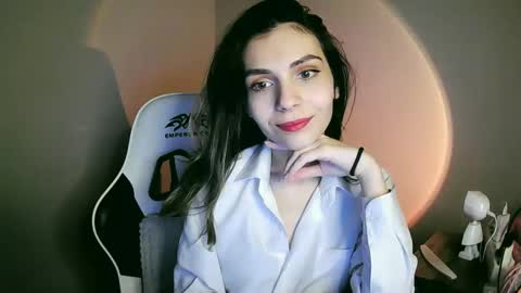 lilirose online show from December 30, 7:32 pm