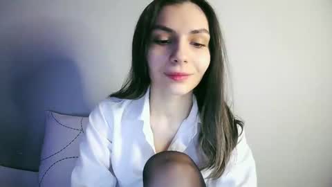 lilirose online show from March 11, 4:29 pm