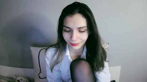 lilirose online show from February 14, 3:47 pm