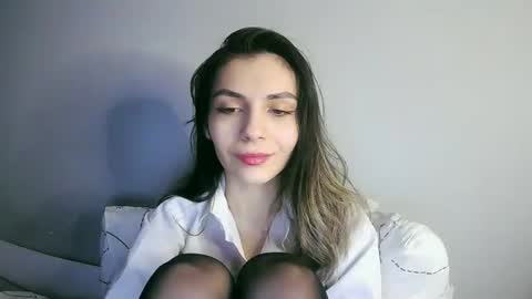 lilirose online show from February 28, 3:48 pm