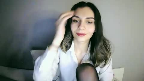 lilirose online show from January 29, 1:49 pm