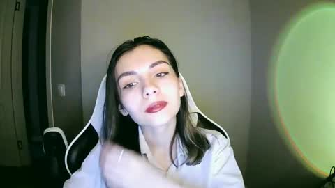 lilirose online show from December 22, 11:44 am