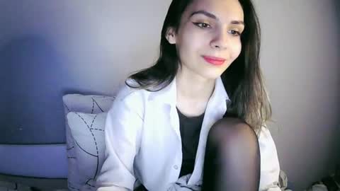 lilirose online show from January 23, 3:43 pm