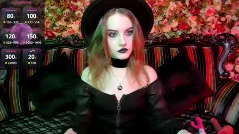 lilit_el_ online show from December 19, 8:06 am