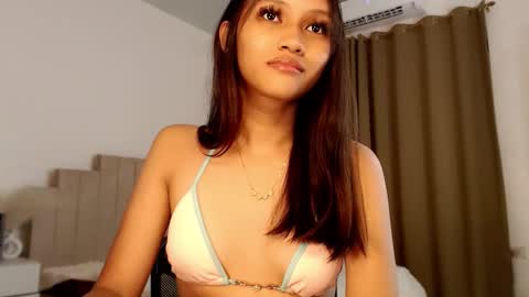 Chloe online show from October 15, 11:24 am