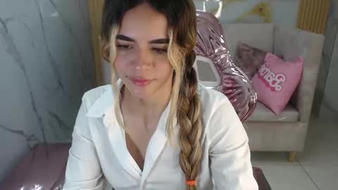 Snapshot of lilith4_s chatting on October 4, 9:30 pm Lilith online show from October 4, 9:30 pm