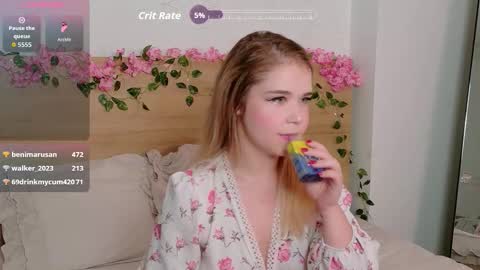 Lilith Bonheur online show from September 28, 9:42 pm