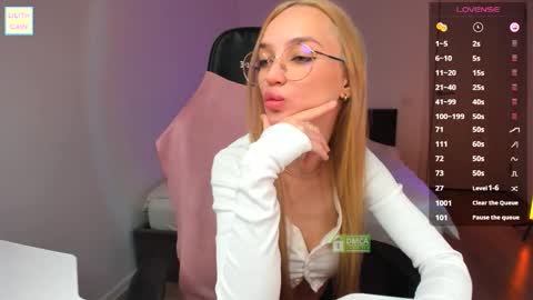 Lilith online show from February 3, 6:40 am