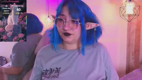 Snapshot of lilith_curvy chatting on September 19, 7:24 pm online show from September 19, 7:24 pm