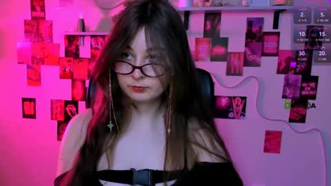 lilith_diva online show from April 18, 7:29 pm