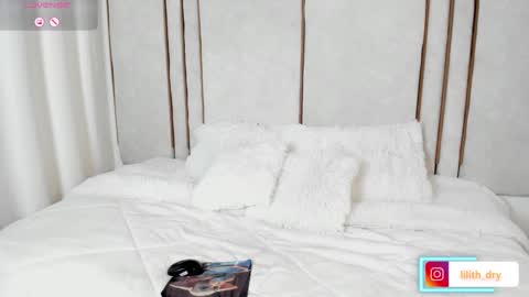 lilith_dry online show from September 30, 1:28 pm