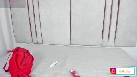 lilith_dry online show from November 4, 3:06 pm