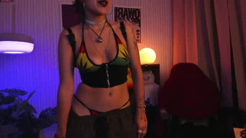 lilith_hart_ online show from March 3, 4:00 am