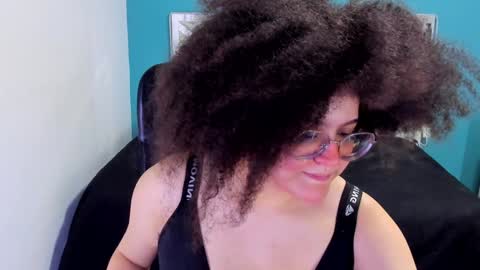 Snapshot of lilith_mesa chatting on December 7, 4:09 am Lilith online show from December 7, 4:09 am