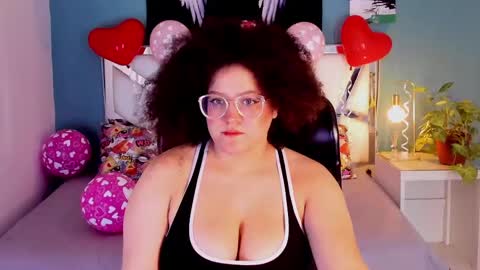 Snapshot of lilith_mesa chatting on February 17, 4:53 am Lilith online show from February 17, 4:53 am