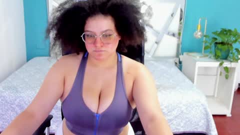 Snapshot of lilith_mesa chatting on January 13, 3:01 am Lilith online show from January 13, 3:01 am