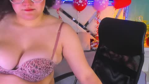Snapshot of lilith_mesa chatting on February 21, 2:39 am Lilith online show from February 21, 2:39 am