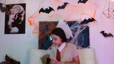 Snapshot of lilith_nocturne chatting on October 27, 7:30 pm Lilith Nocturne online show from October 27, 7:30 pm