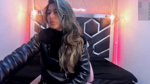 Snapshot of lilith_nv chatting on December 28, 11:09 am Lilith online show from December 28, 11:09 am