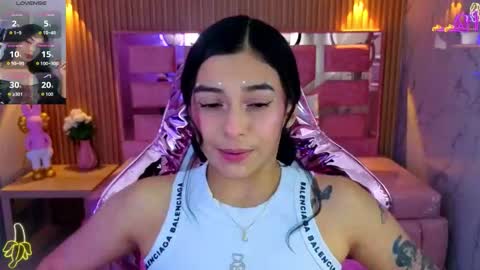 Snapshot of lilith_petit_sub chatting on October 19, 5:20 am Lilith online show from October 19, 5:20 am