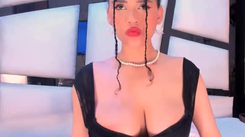 Snapshot of lilithadams11 chatting on October 5, 6:35 pm online show from October 5, 6:35 pm
