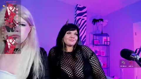 Snapshot of lilithnelson chatting on September 13, 9:56 pm LilithNelson online show from September 13, 9:56 pm