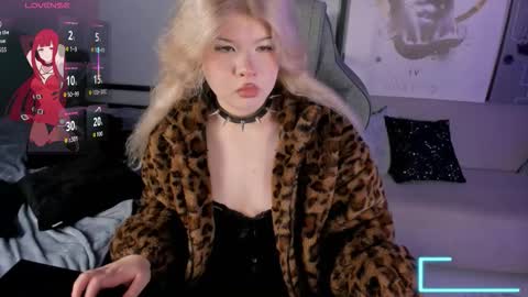 Snapshot of lilithnelson chatting on September 10, 6:41 pm LilithNelson online show from September 10, 6:41 pm