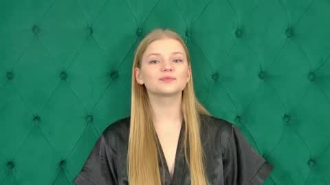lilitrosen online show from September 29, 5:18 pm