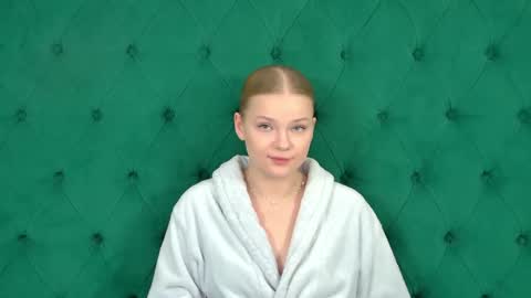 lilitrosen online show from October 6, 5:29 pm