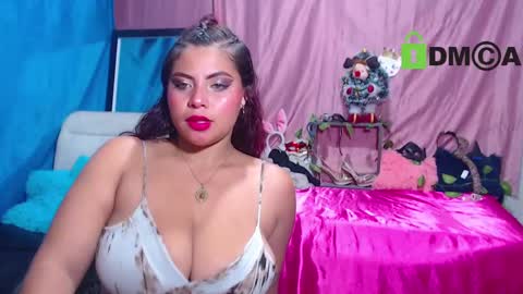 Snapshot of lilits_boobs chatting on December 27, 5:31 am liliana online show from December 27, 5:31 am
