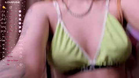 Snapshot of lilkitty_melanie chatting on October 30, 8:43 pm Melanie online show from October 30, 8:43 pm