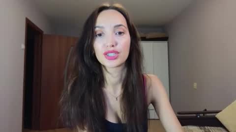 Lillian online show from October 18, 12:19 pm