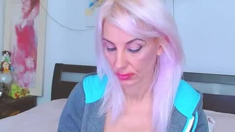 Lara online show from September 27, 3:03 am