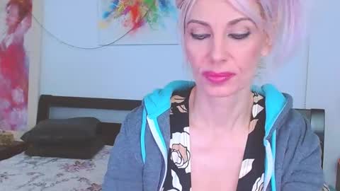 Lara online show from February 14, 5:30 am