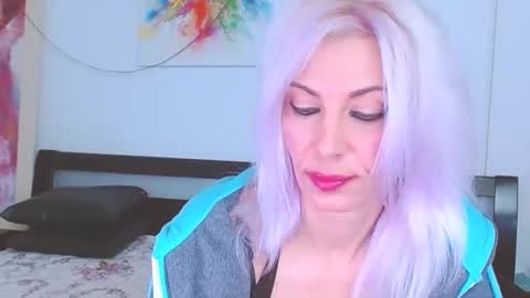 Lara online show from January 29, 9:17 pm