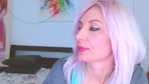 Lara online show from February 13, 12:24 am