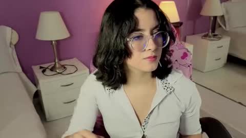 Snapshot of lillianderson chatting on October 21, 11:47 am lillianderson -  Next stream start at 0700hs GTM-3 online show from October 21, 11:47 am