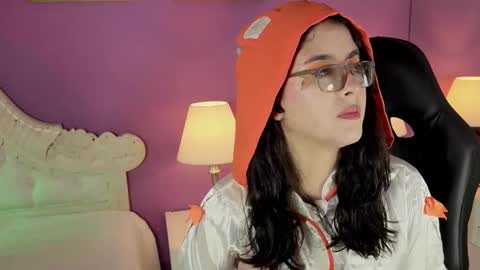 Snapshot of lillianderson chatting on October 7, 11:47 am lillianderson -  Next stream start at 0700hs GTM-3 online show from October 7, 11:47 am