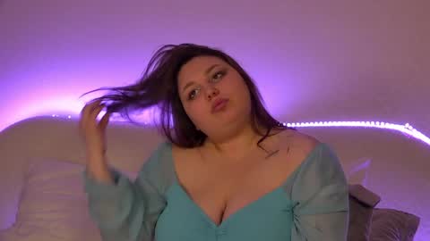 Snapshot of lillianhaig chatting on February 6, 8:34 pm LillianHaig online show from February 6, 8:34 pm