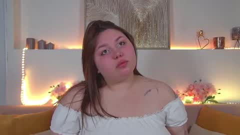 Snapshot of lillianhaig chatting on February 17, 6:39 pm LillianHaig online show from February 17, 6:39 pm