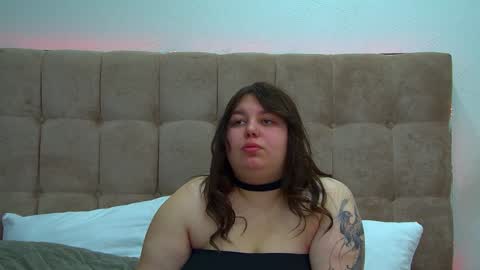 Snapshot of lillianhaig chatting on January 20, 6:32 pm LillianHaig online show from January 20, 6:32 pm