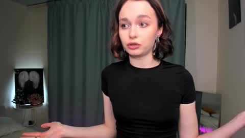 Lily online show from February 2, 8:30 pm