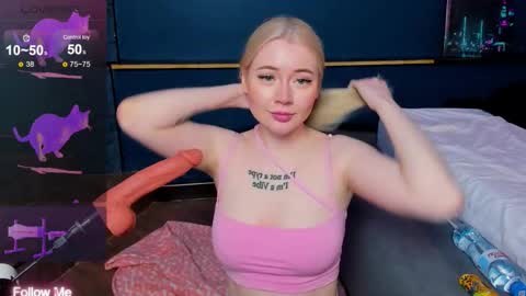lillie_berry online show from March 27, 4:58 am