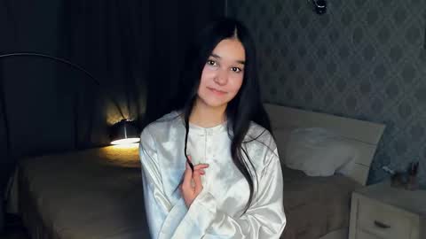 Celina Lillie online show from November 28, 1:52 am