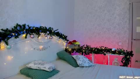 LilliMoore online show from January 12, 11:32 pm