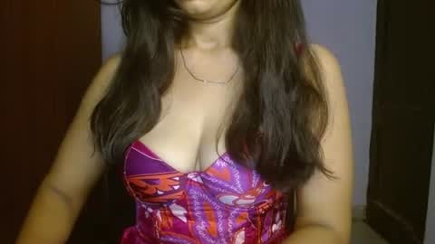 lilly_07 online show from July 15, 4:39 am